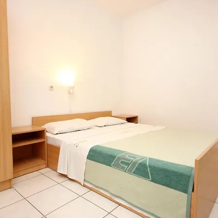 With A Parking Space Okrug Gornji, Ciovo - 9441 아파트 트로기르