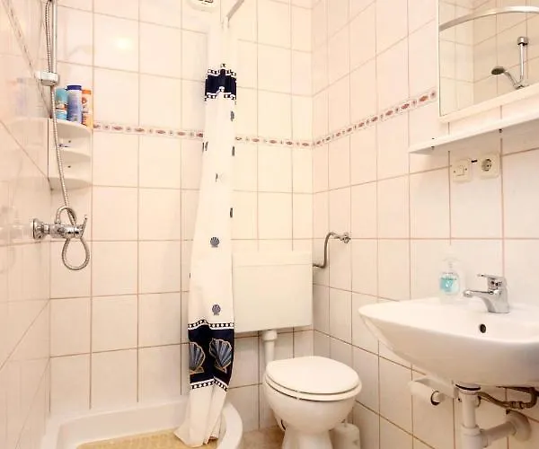 With A Parking Space Okrug Gornji, Ciovo - 9441 *